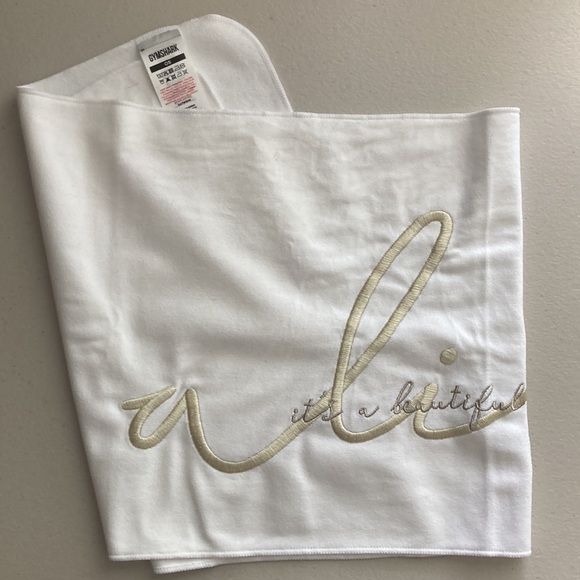 Gymshark Whitney Sweat Towel 
